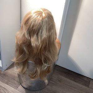 Natural Blonde 20" Synthetic Wig with Bangs